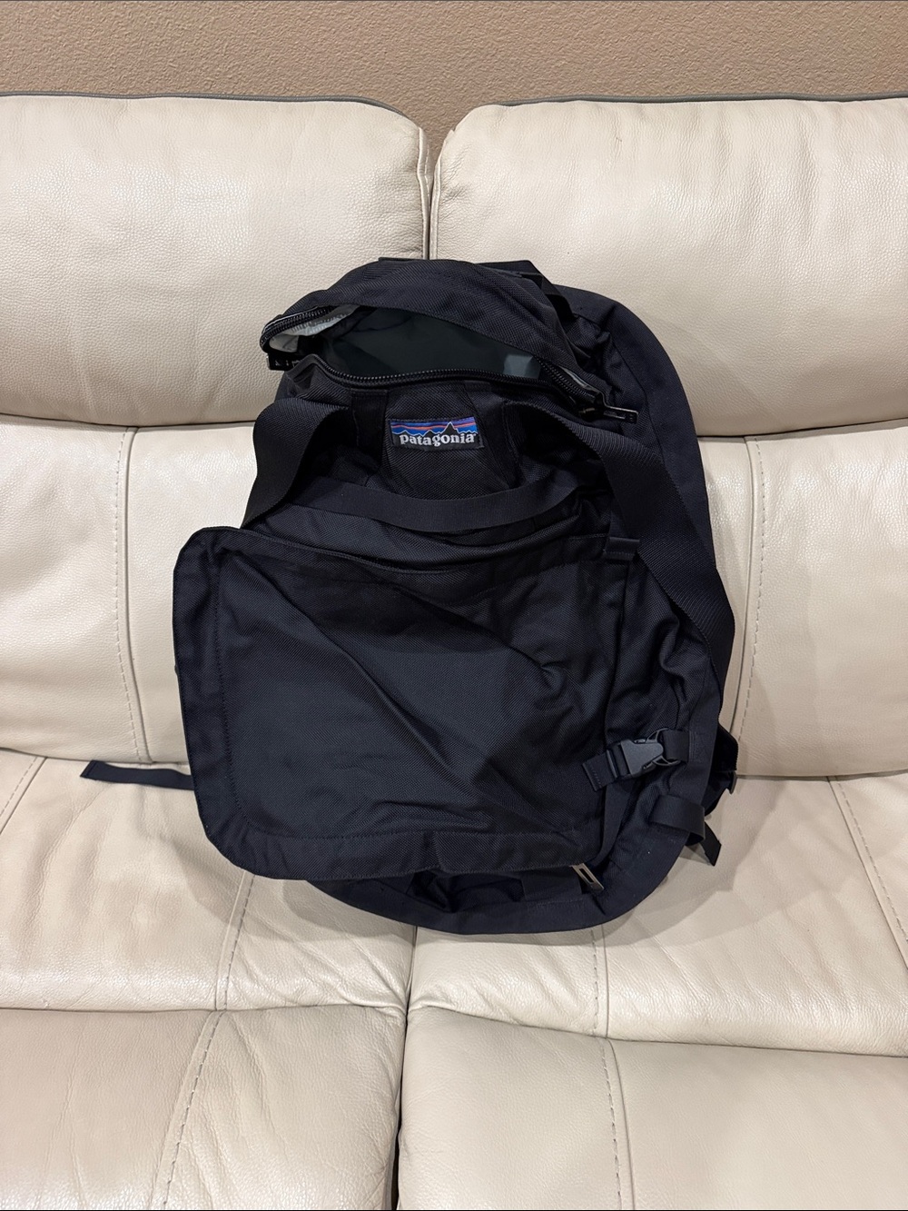 Patagonia Skid Plate Duffle / Backpack (Style #47980)
